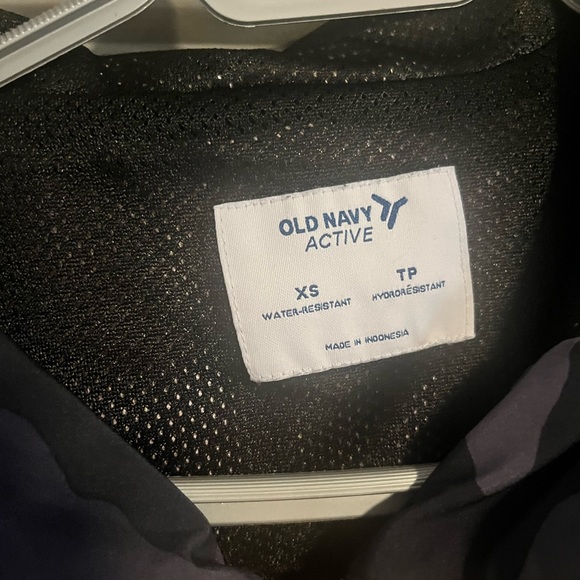 XS Old navy active coat - Picture 2 of 2